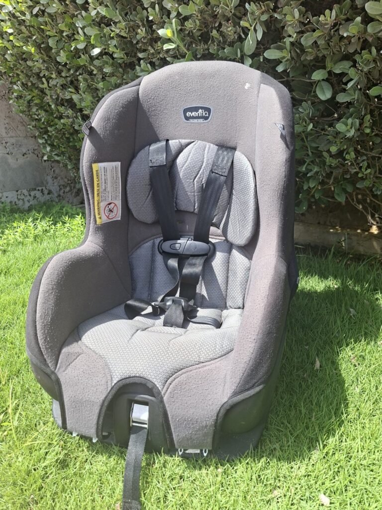 Evenflo convertible car seat for rent in Aruba – Aruba Crib Rental